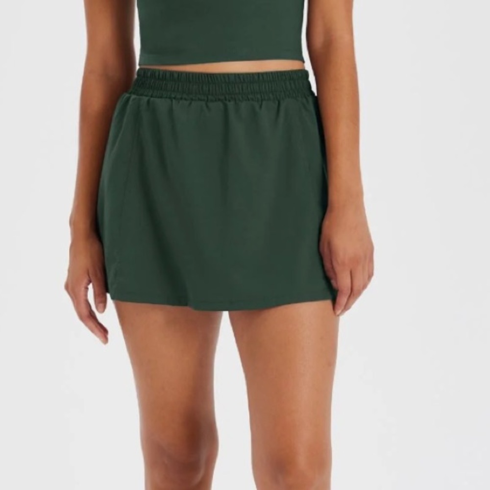 Girlfriend collective moss birdie woven skort size M - new with tags